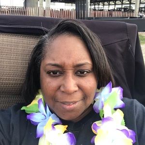 Meet your Posher, Dana